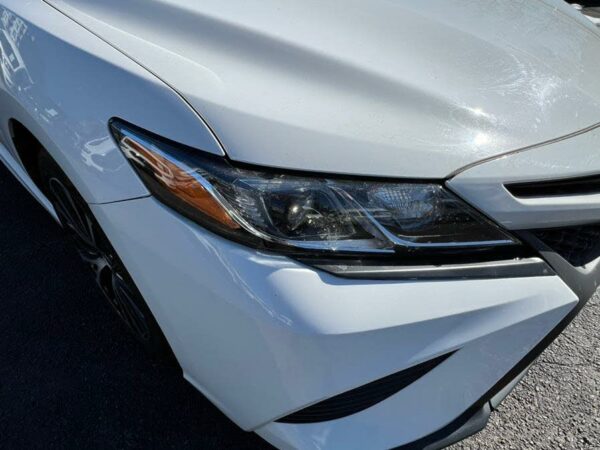 2020 Toyota Camry SE FWD - Image 21